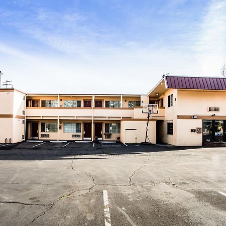 Budget Inn Of America Medford Exteriör bild