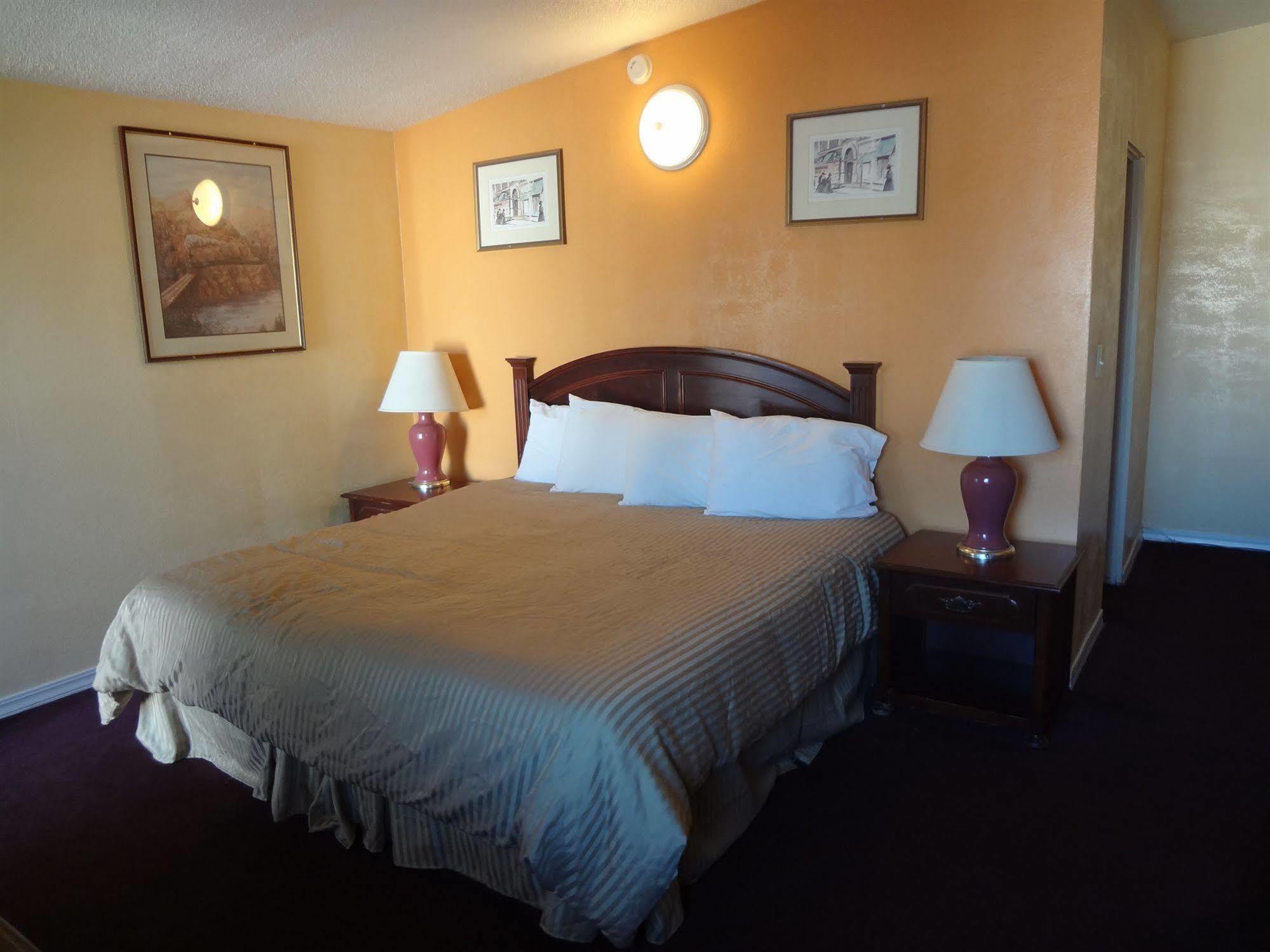 Budget Inn Of America Medford Exteriör bild